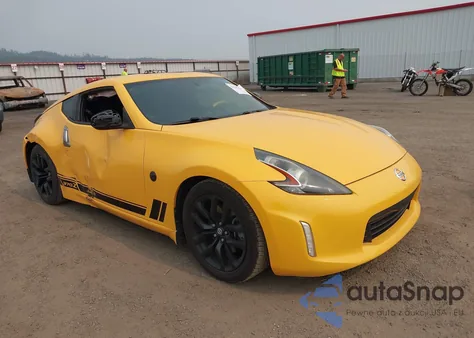 2018 Nissan 370Z z USA, uszkodzony, nr VIN JN1AZ4EH0JM571596